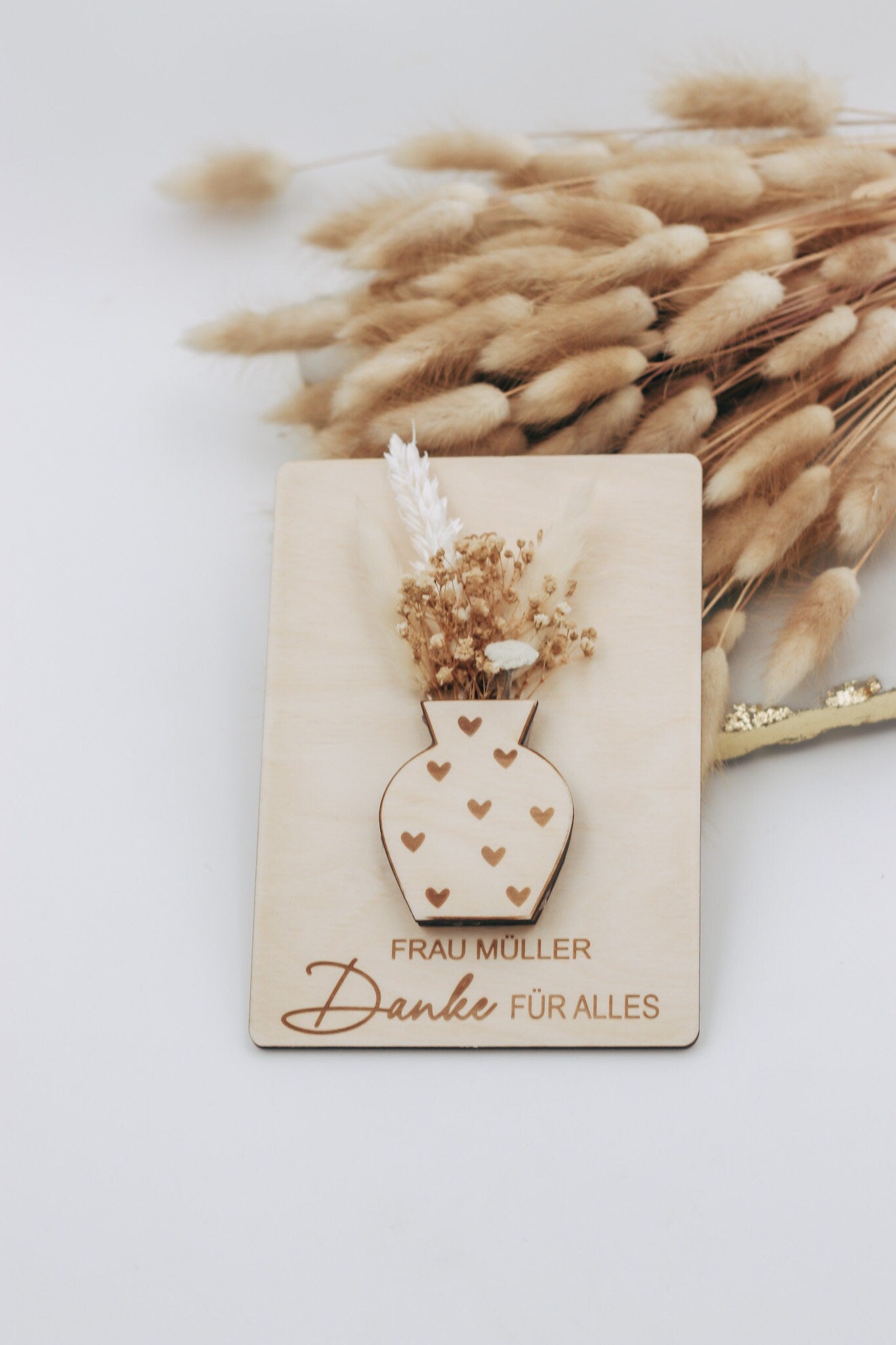 Lehrerin Erzieherin Abschiedsgeschenk - Gravierte Holzkarte mit Trockenblumen und Personalisierung - Lehrerin mit Herz - Dankeschön