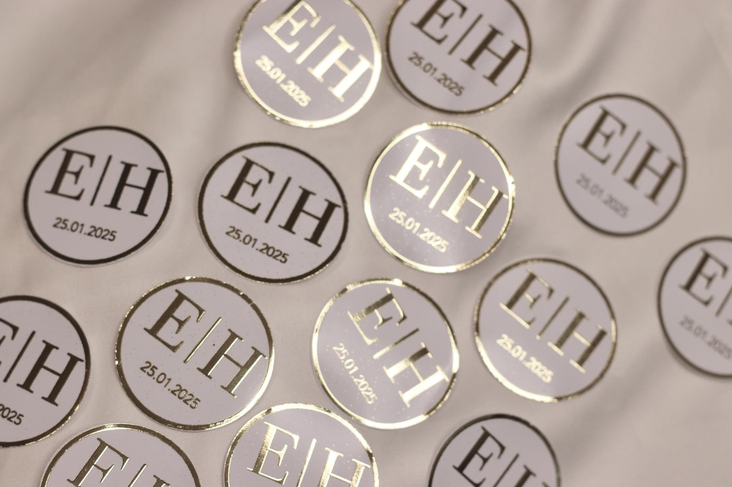 Personalisierte Etiketten für Gastgeschenke mit metallic Veredelung in gold, Hochzeit, Taufe,Sözümüz Söz, Verlobung, Initial & Datum