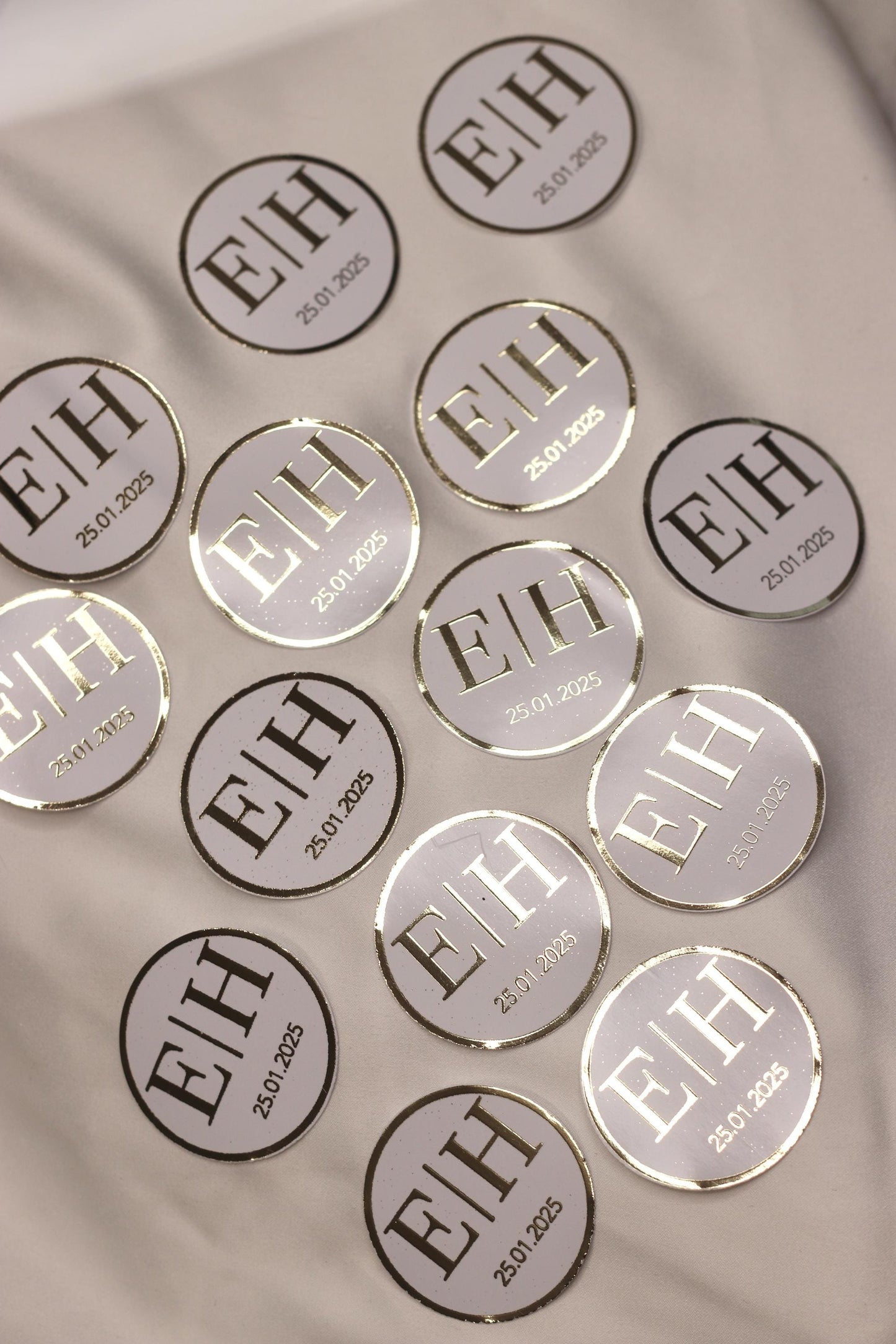 Personalisierte Etiketten für Gastgeschenke mit metallic Veredelung in gold, Hochzeit, Taufe,Sözümüz Söz, Verlobung, Initial & Datum