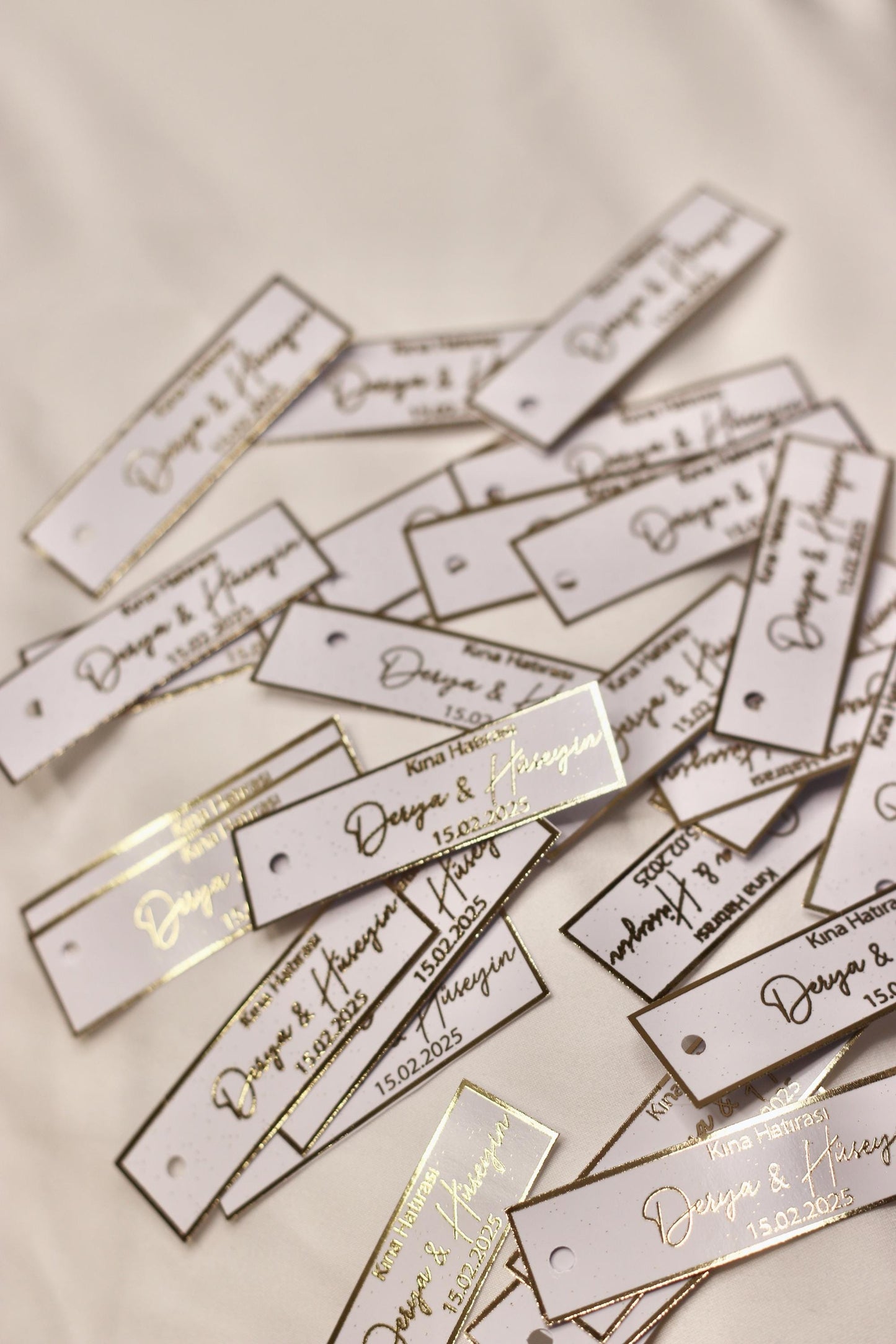Kina Gecesi, Personalisierte Etiketten für Gastgeschenke mit metallic Veredelung in gold, Kina Hatirasi, Henna Nacht, Kanagjegj,