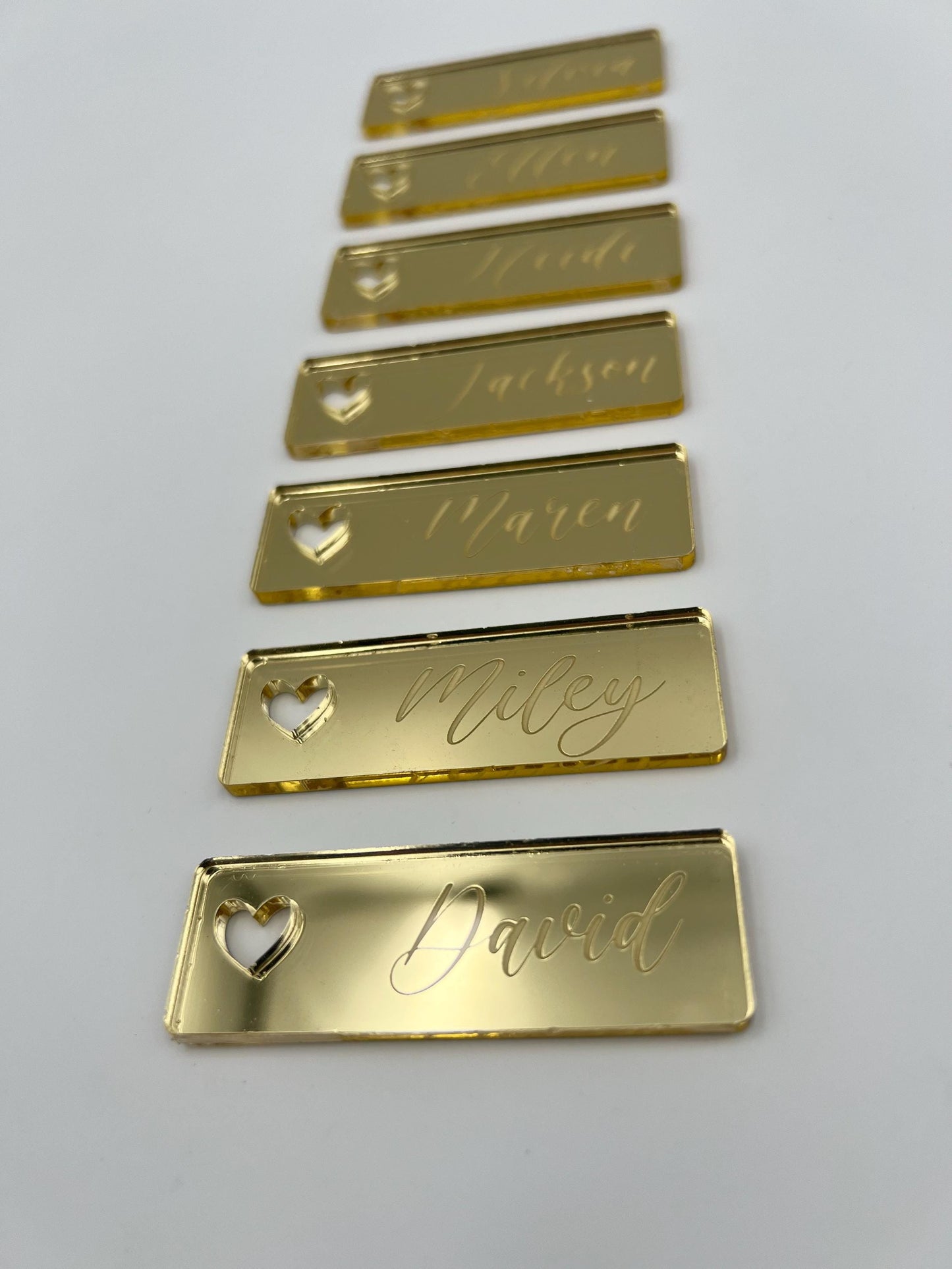 Platzkarte Hochzeit, personalisierte Acryl Namensschilder mit Herz, Hochzeitsdeko, Verlobungsdeko, Tischdeko,