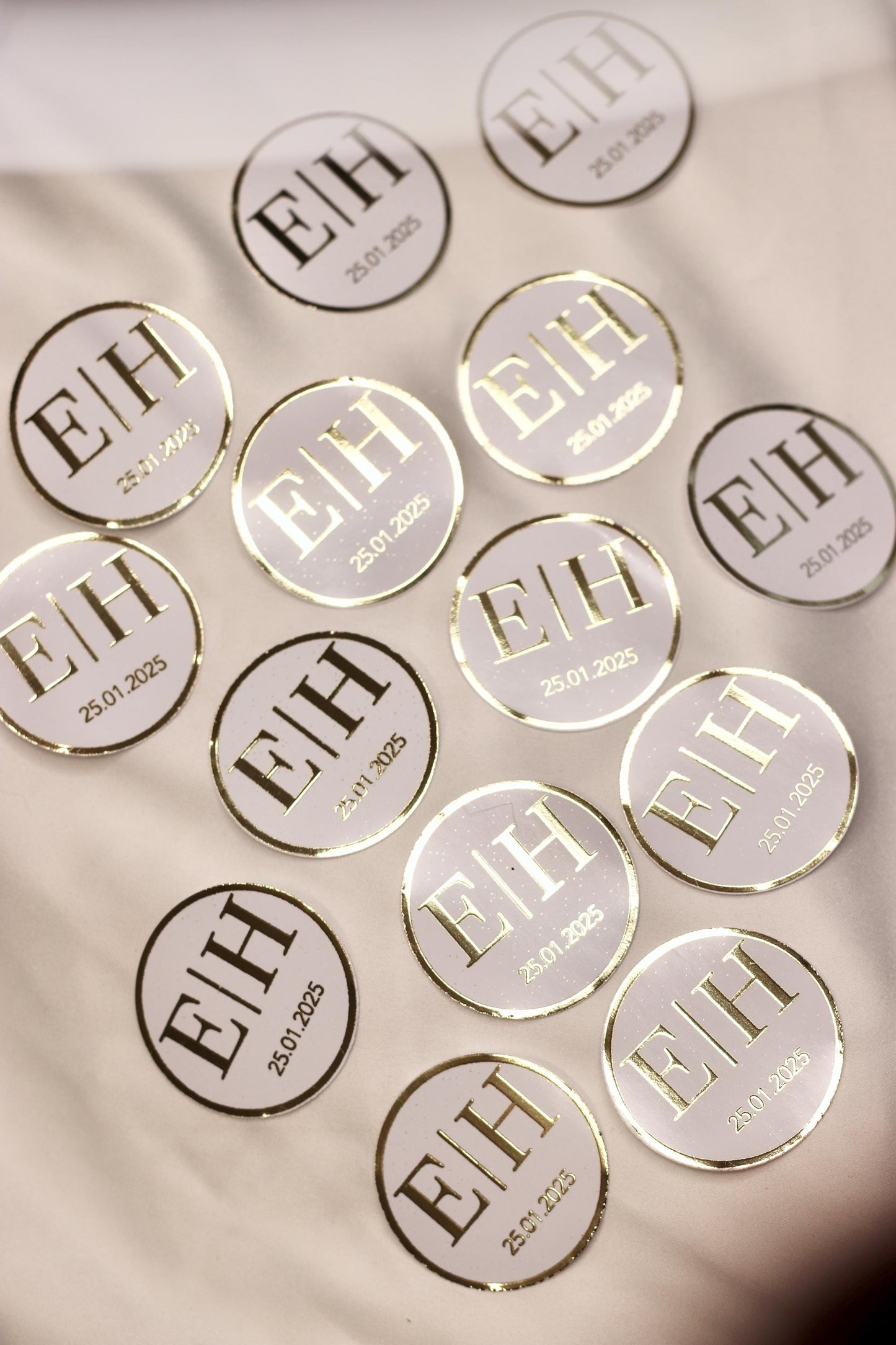 Personalisierte Etiketten für Gastgeschenke mit metallic Veredelung in gold, Hochzeit, Taufe,Sözümüz Söz, Verlobung, Initial & Datum