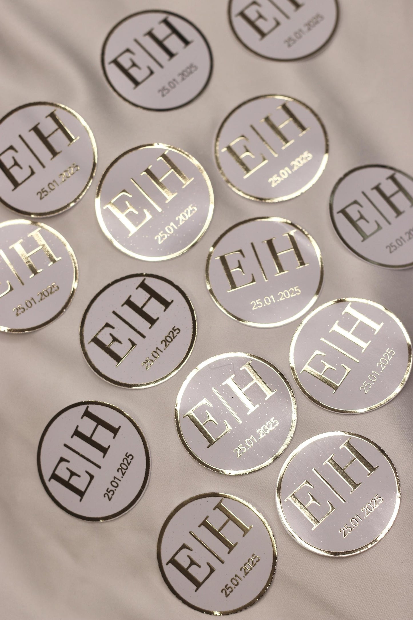 Personalisierte Etiketten für Gastgeschenke mit metallic Veredelung in gold, Hochzeit, Taufe,Sözümüz Söz, Verlobung, Initial & Datum