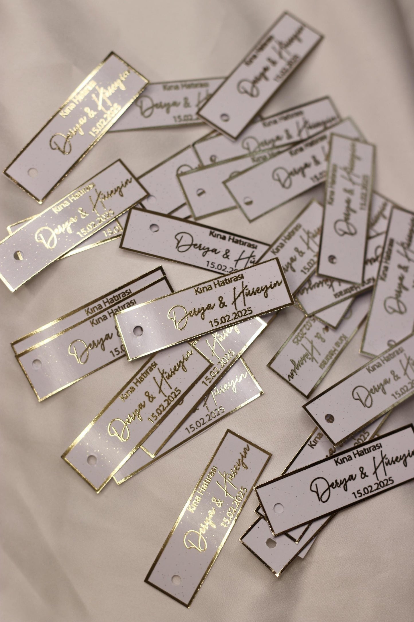 Kina Gecesi, Personalisierte Etiketten für Gastgeschenke mit metallic Veredelung in gold, Kina Hatirasi, Henna Nacht, Kanagjegj,
