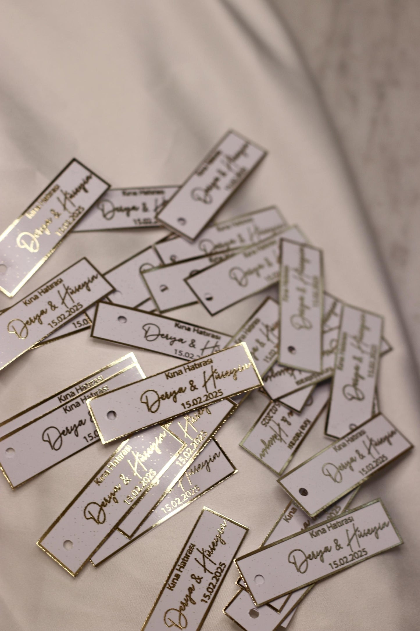 Kina Gecesi, Personalisierte Etiketten für Gastgeschenke mit metallic Veredelung in gold, Kina Hatirasi, Henna Nacht, Kanagjegj,