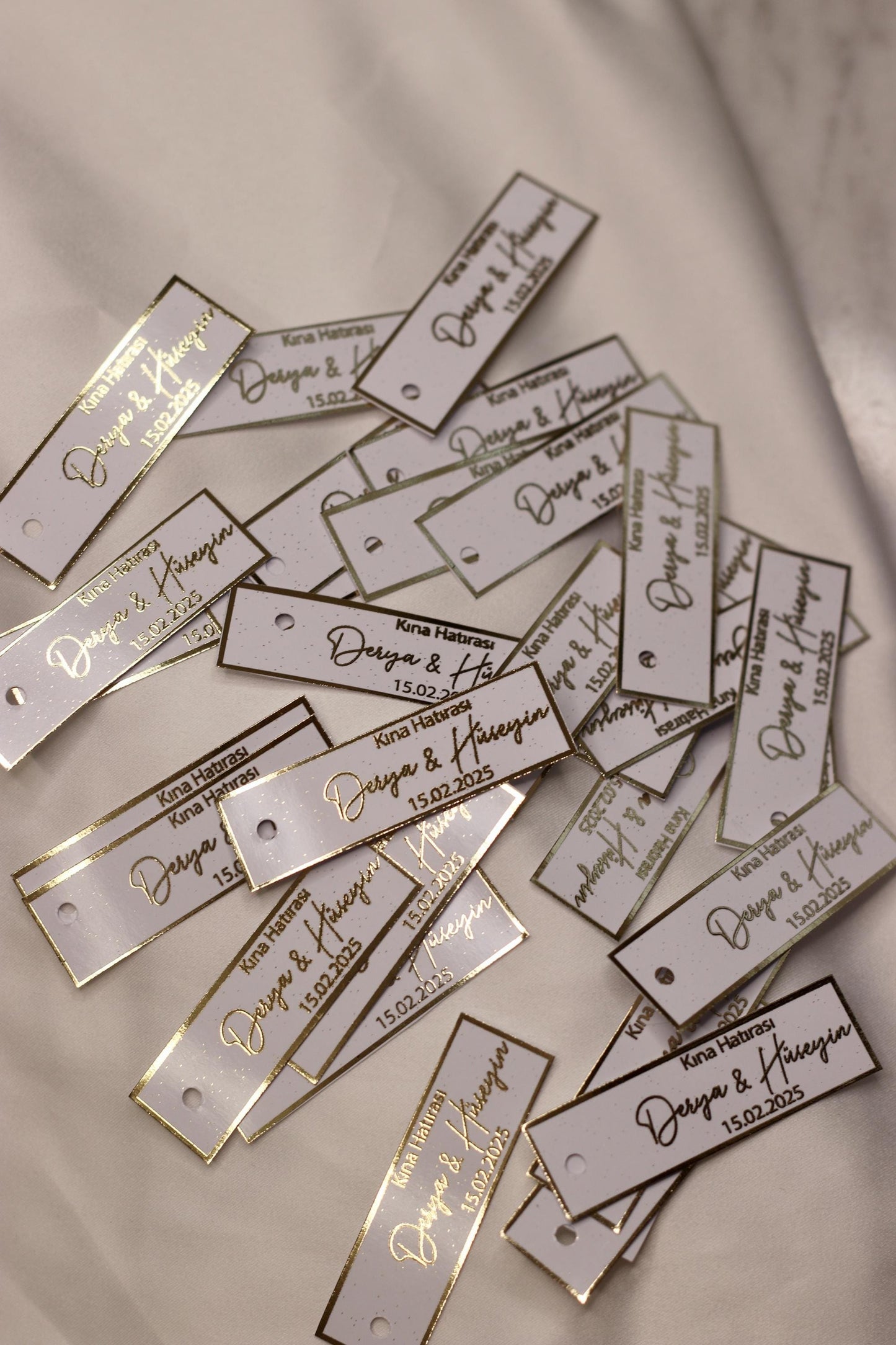 Kina Gecesi, Personalisierte Etiketten für Gastgeschenke mit metallic Veredelung in gold, Kina Hatirasi, Henna Nacht, Kanagjegj,