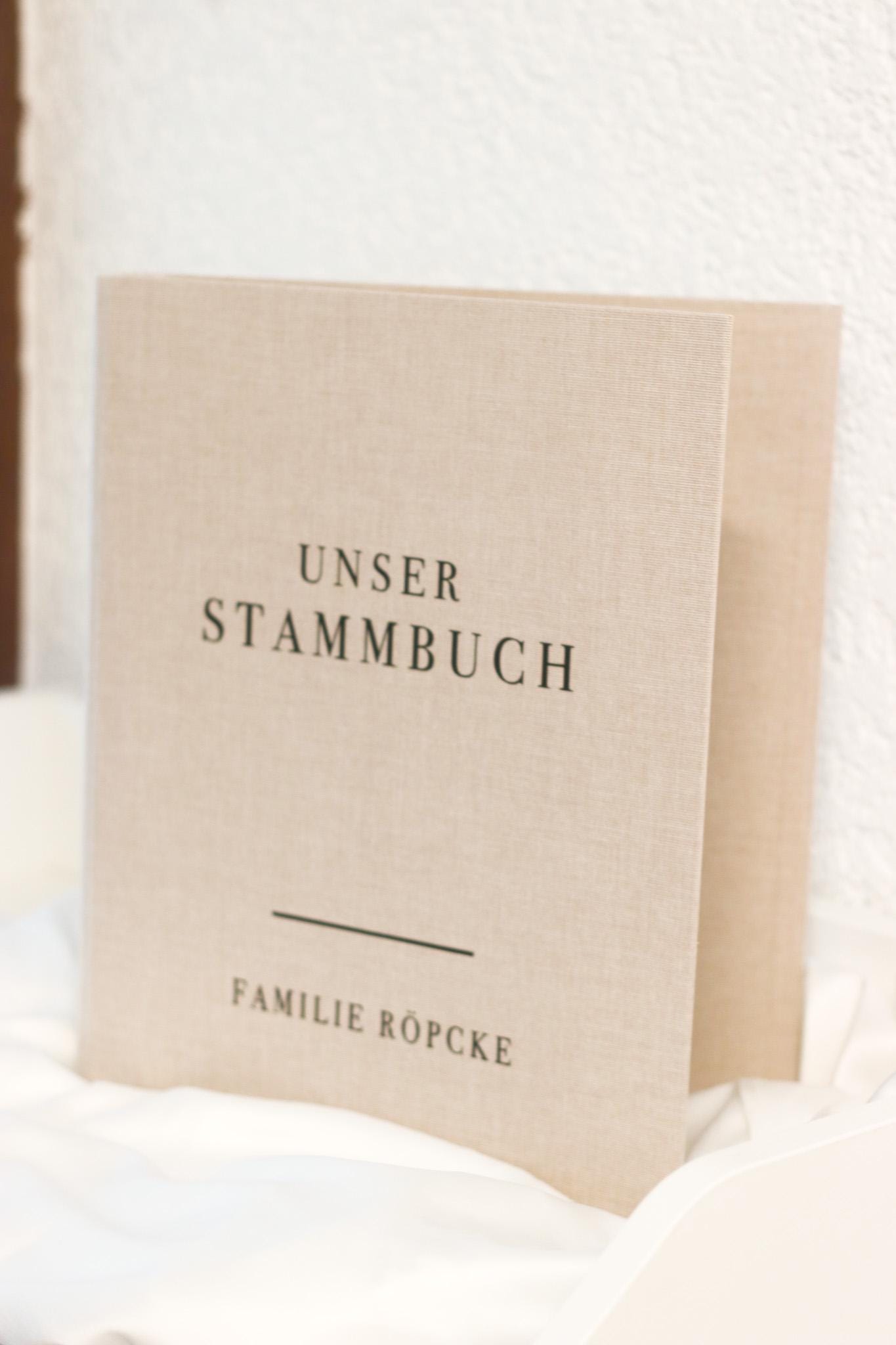 Stammbuch A4 oder A5 mit Leinen cover personalisiert - Hochzeit, Standesamt, verschiedene Schriftfarben