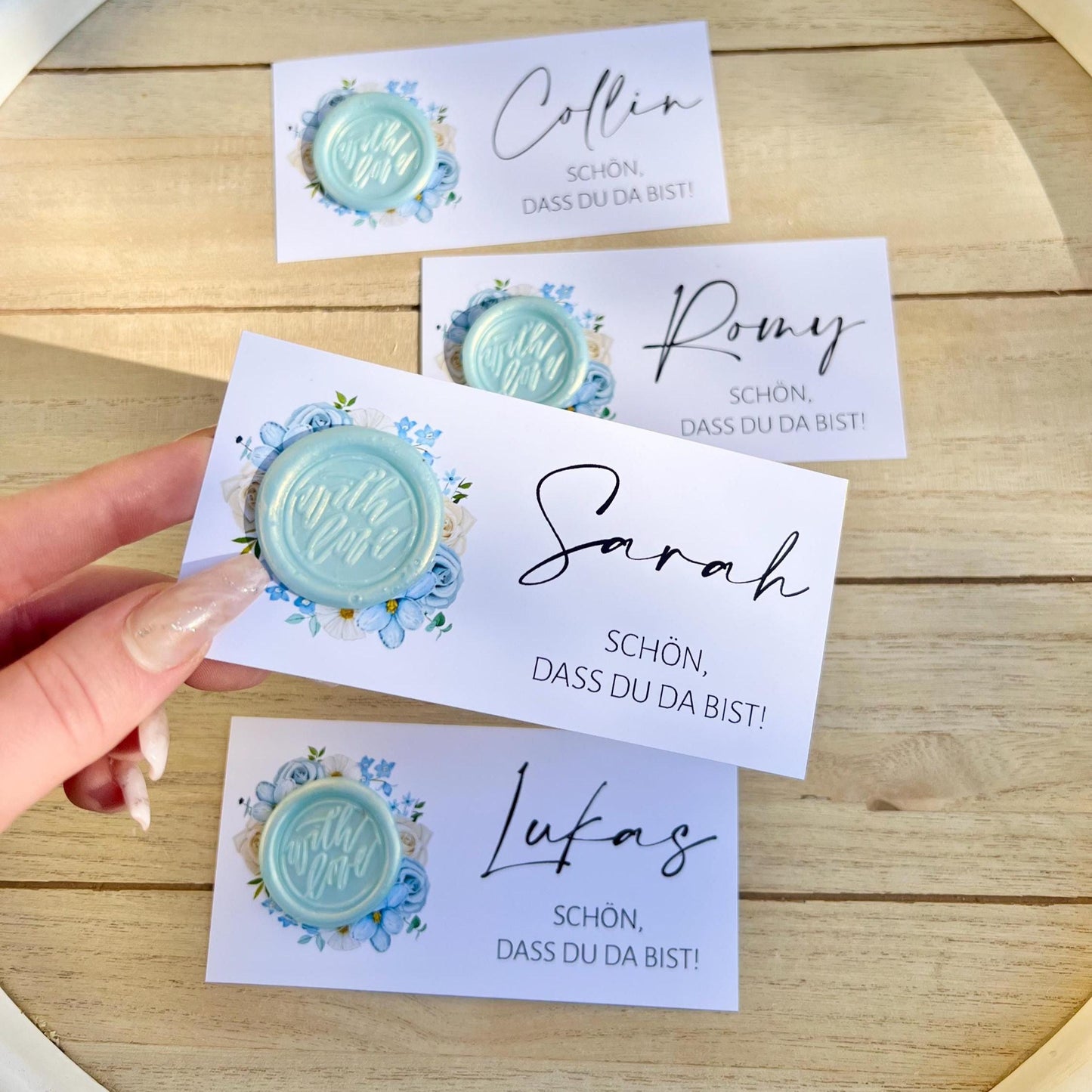 Platzkarte Hochzeit, Namenskarte, blau, verschiedene Siegel Muster, Personalisiert mit Namen, Wachssiegel, Schön, dass du da bist, Taufe,