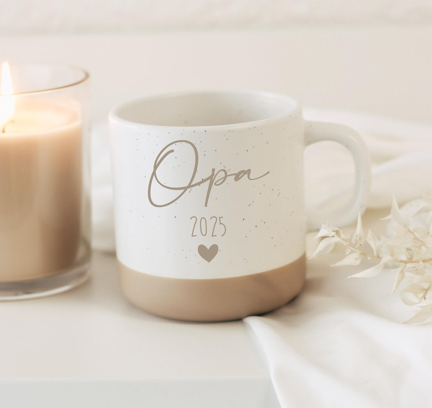 Tasse Schwangerschaftsverkündung 2025 – personalisierte Tasse mit Titel & Herz – Geschenk für werdende Oma Opa Papa – 360 ml – graviert