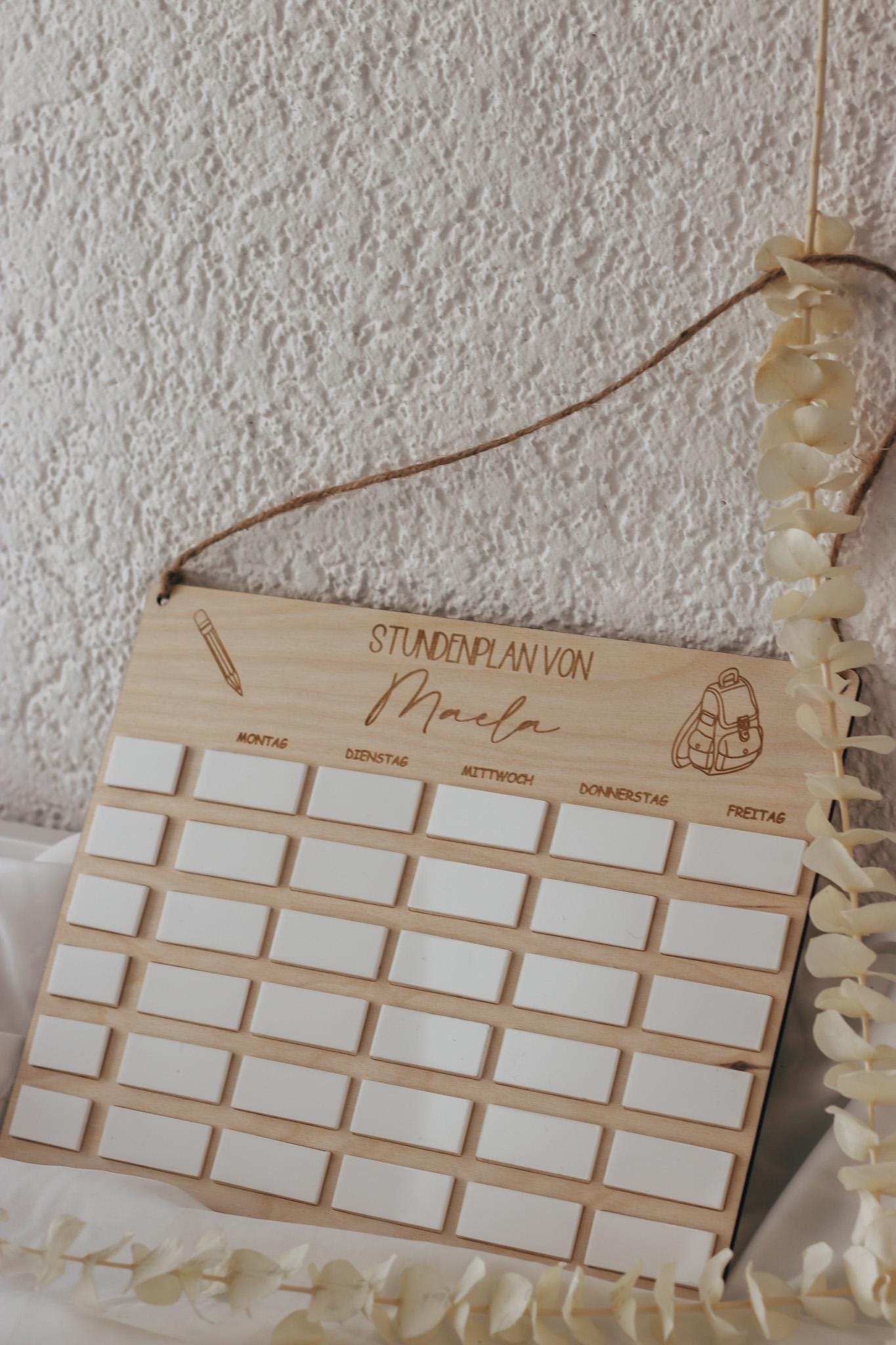 Personalisierter Stundenplan aus Holz für Kinder | Wiederverwendbar mit Acrylfeldern | Geschenk Schulanfang | Einschulung Deko Kinderzimmer