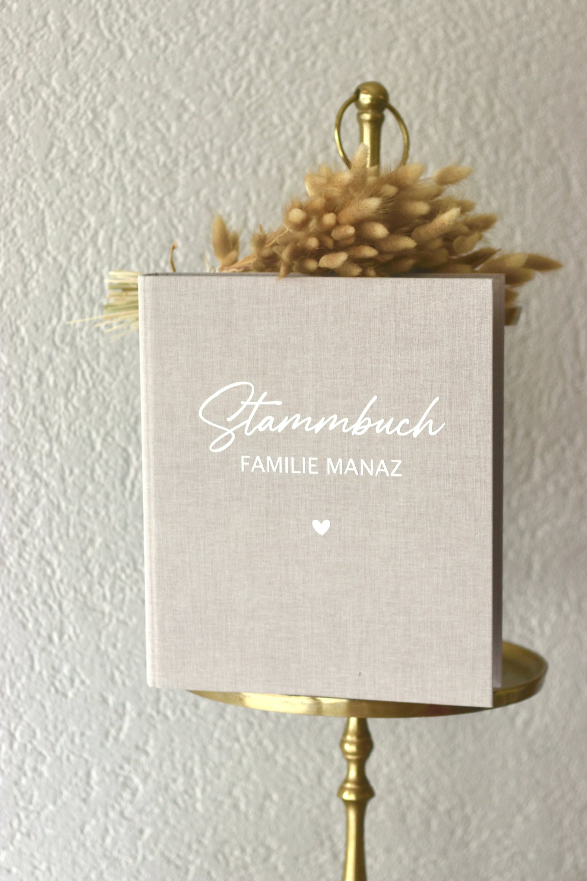 Stammbuch A4 mit Leinen cover und weißer Schrift