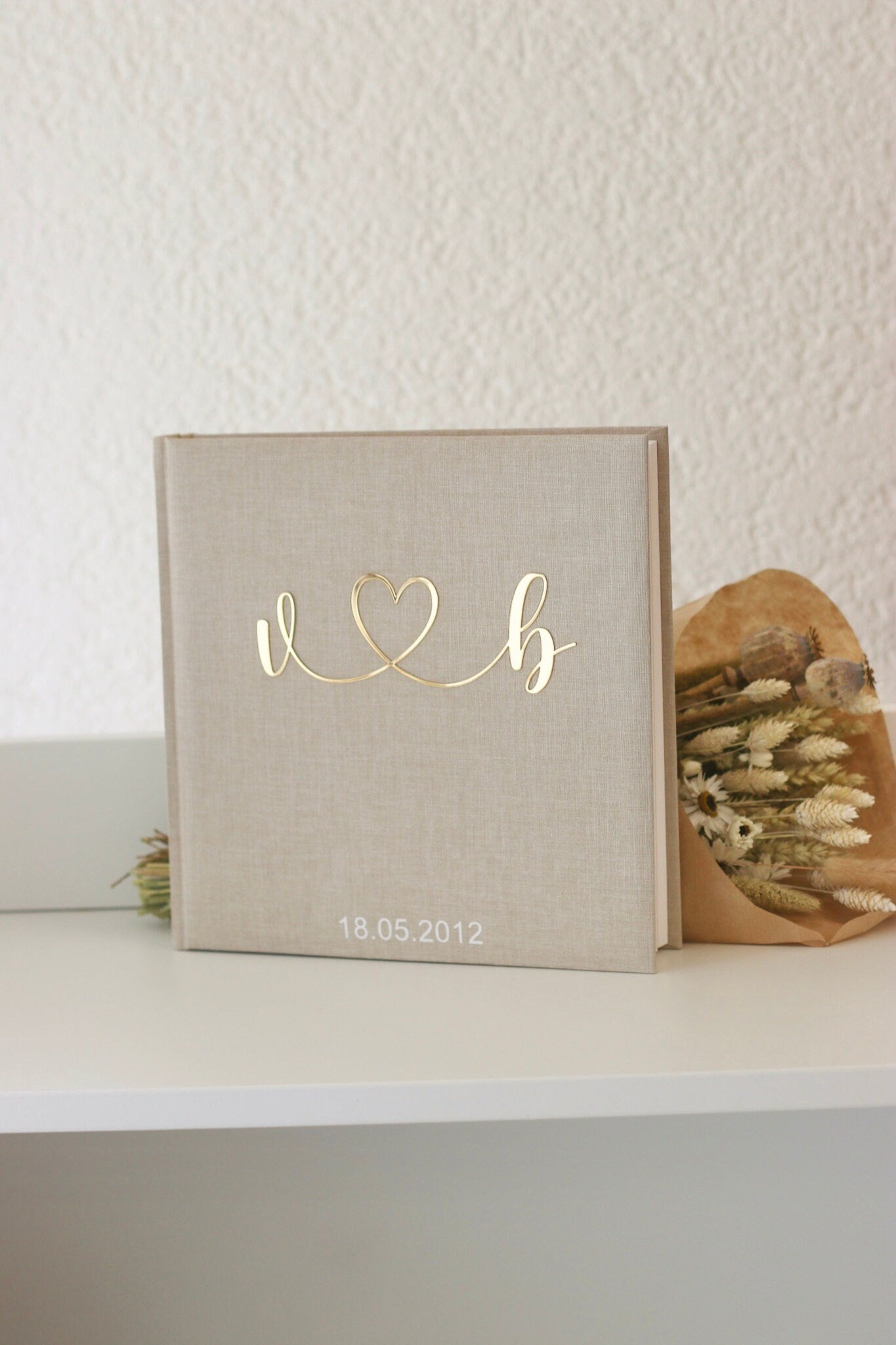 Gästebuch aus Leinen mit Acryl Initialen, Hochzeit Fotoalbum beige weiß minimalistisch, Hochzeitsgeschenk, Geschenke für das Brautpaar