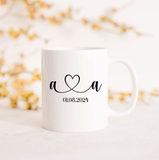 Tasse Hochzeitsgeschenk mit Personalisierung - Brautpaar Geschenk Initial & Datum - Verlobung, Individuell, Für Paare, Jahrestag