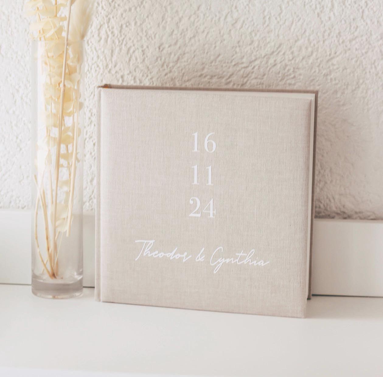 Gästebuch aus Leinen Hochzeit Fotoalbum beige weiß minimalistisch - Mit Datum & Namen - Hochzeitsgeschenk