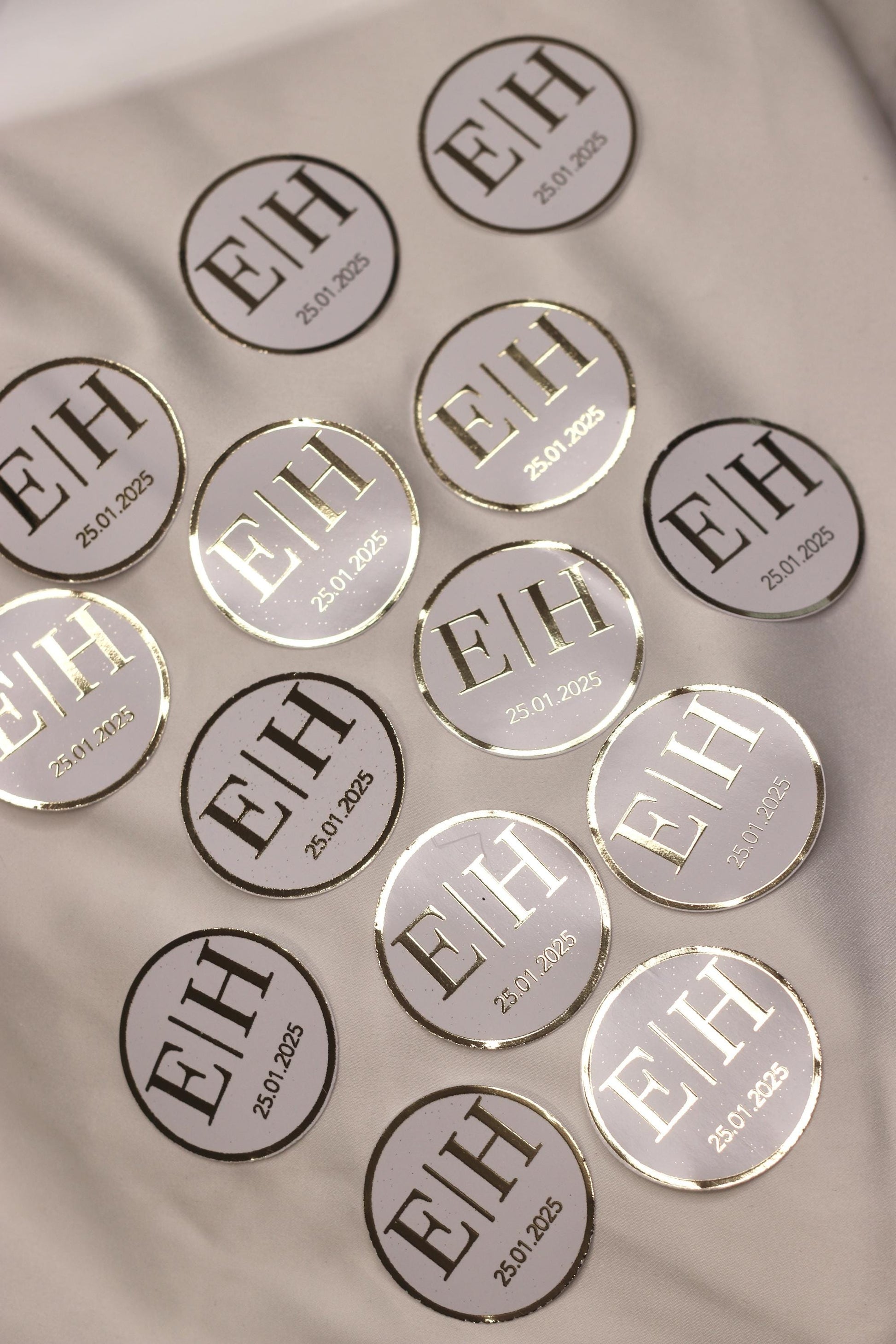 Personalisierte Etiketten für Gastgeschenke mit metallic Veredelung in gold, Hochzeit, Taufe,Sözümüz Söz, Verlobung, Initial & Datum