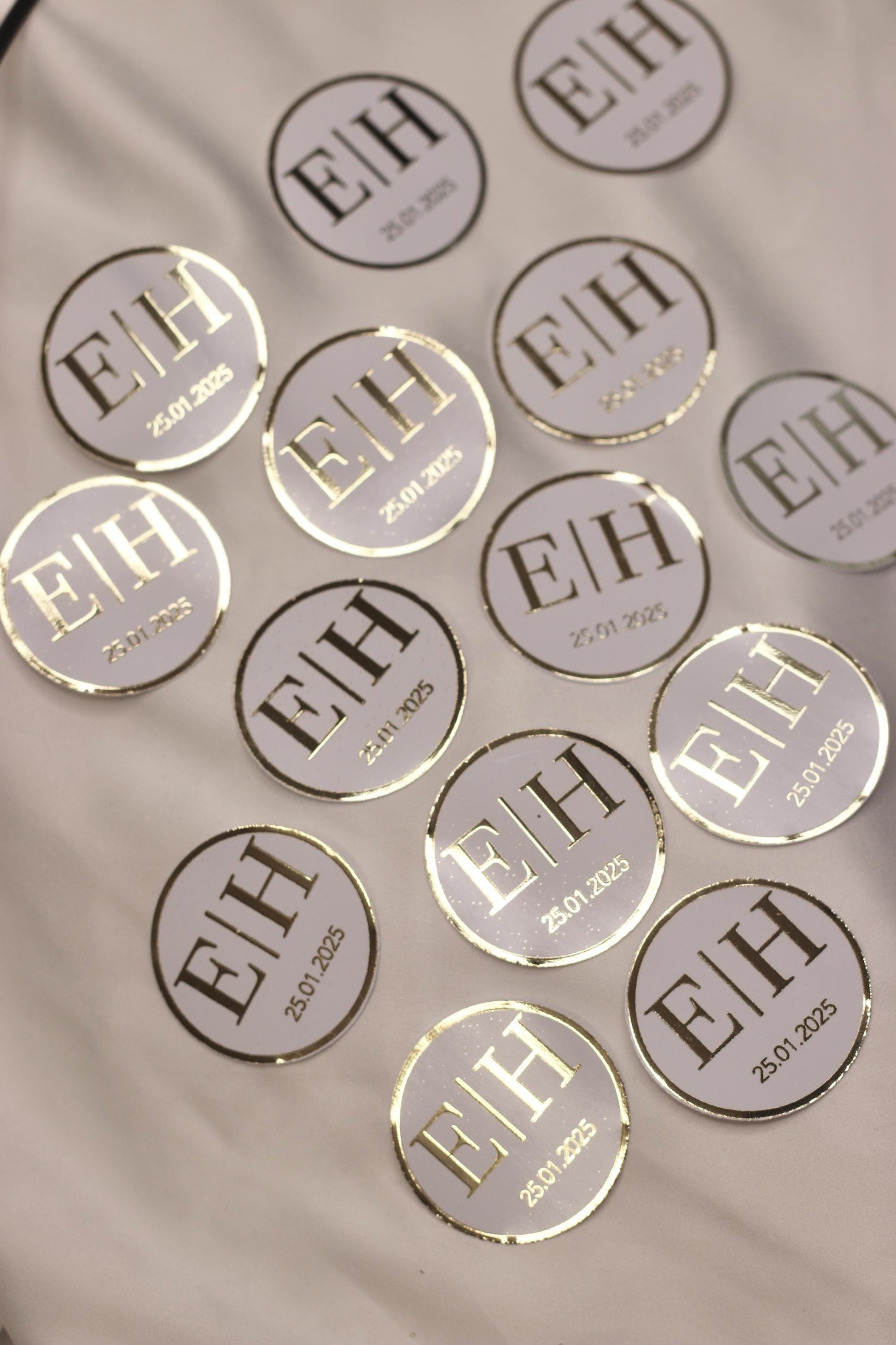 Personalisierte Etiketten für Gastgeschenke mit metallic Veredelung in gold, Hochzeit, Taufe,Sözümüz Söz, Verlobung, Initial & Datum