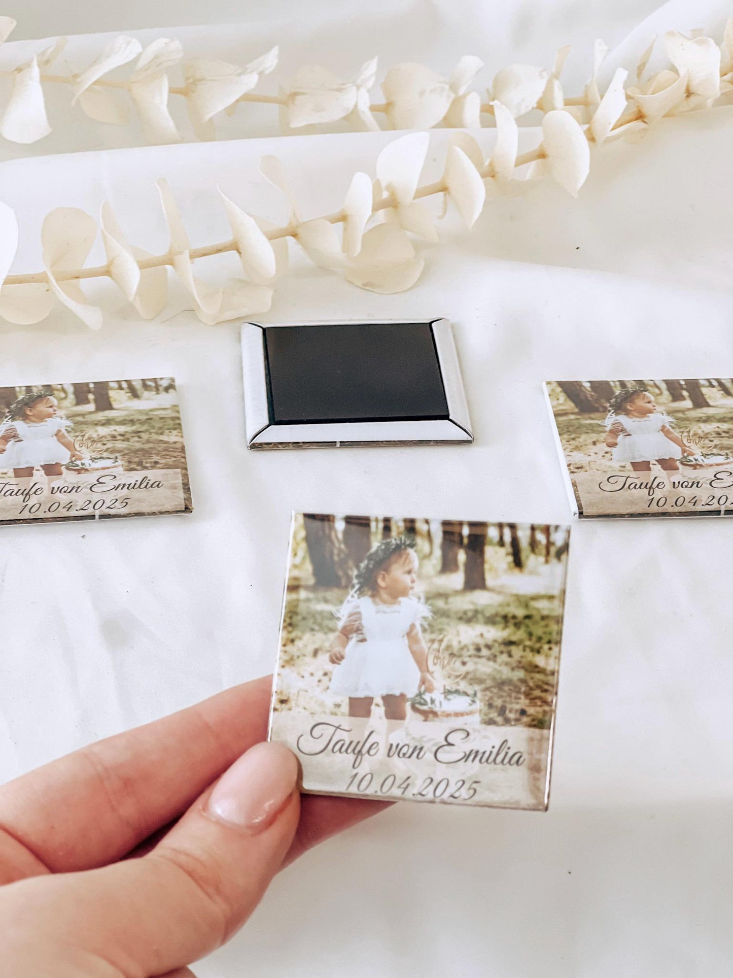 Personalisierter Magnet mit Foto – Gastgeschenk zur Taufe, Kommunion oder Geburtstag – Erinnerung mit Namen & Datum – Kühlschrankmagnet