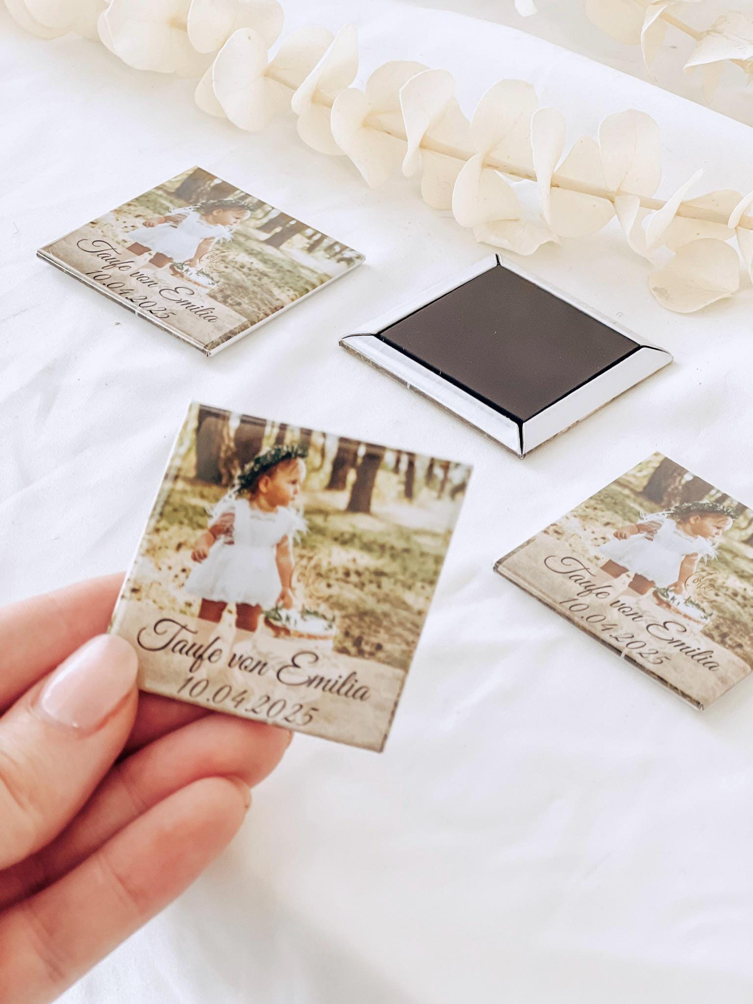 Personalisierter Magnet mit Foto – Gastgeschenk zur Taufe, Kommunion oder Geburtstag – Erinnerung mit Namen & Datum – Kühlschrankmagnet