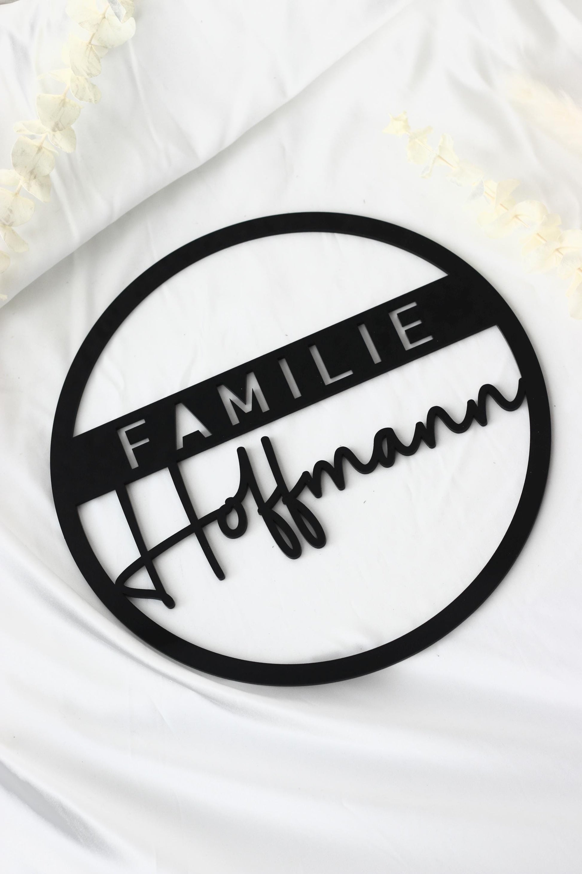 Türschild Familie Nachname 25x25 Acrylglas 3mm Schwarz Weiß Personalisierbar Wanddeko Haustürschild Geschenk, Hochzeitsgeschenk,