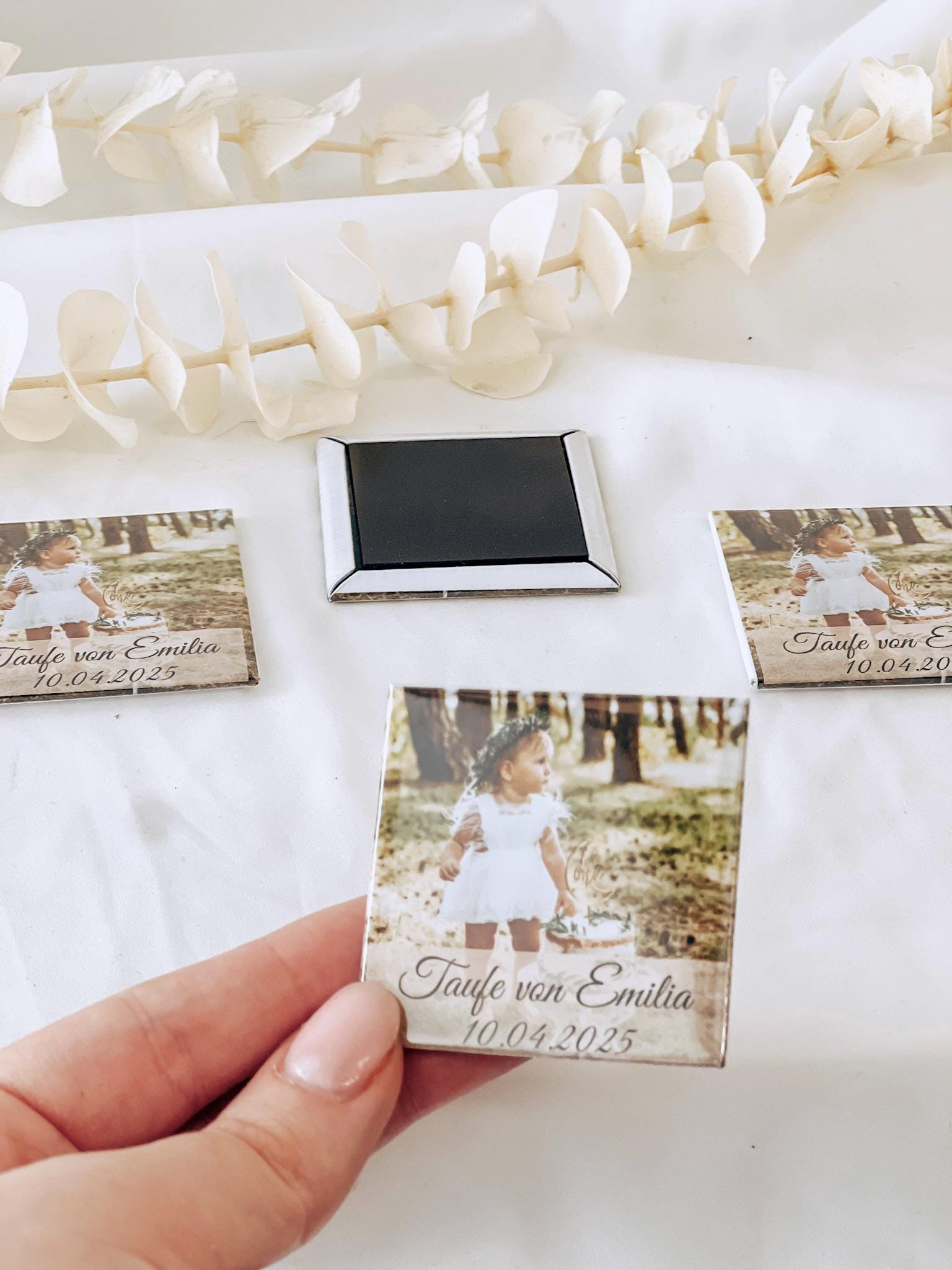 Personalisierter Magnet mit Foto – Gastgeschenk zur Taufe, Kommunion oder Geburtstag – Erinnerung mit Namen & Datum – Kühlschrankmagnet