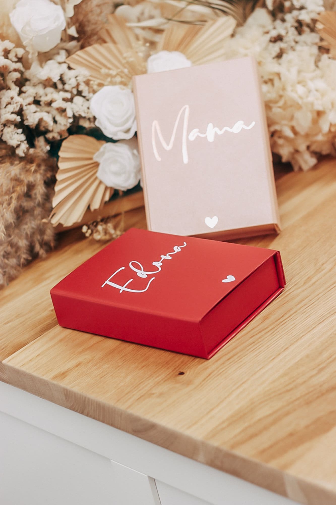 Personalisierte Geschenkbox mit Trockenblumen und Wunschnachricht in rosa oder rot - Muttertag - Valentinstag - Trauzeugin - Brautjungfer