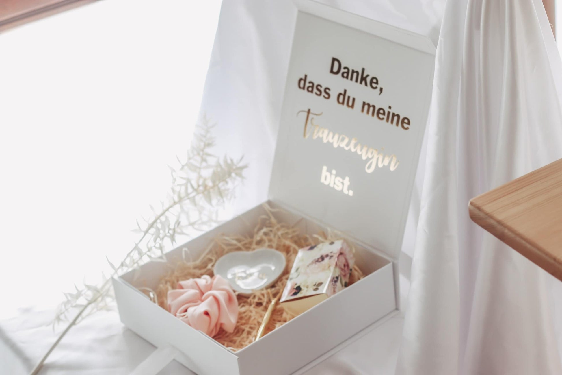 Geschenkbox "Danke, dass du meine Brautjungfer/Trauzeugin bist " personalisiert Team Bride Brautjungfer Trauzeugin Danke sagen