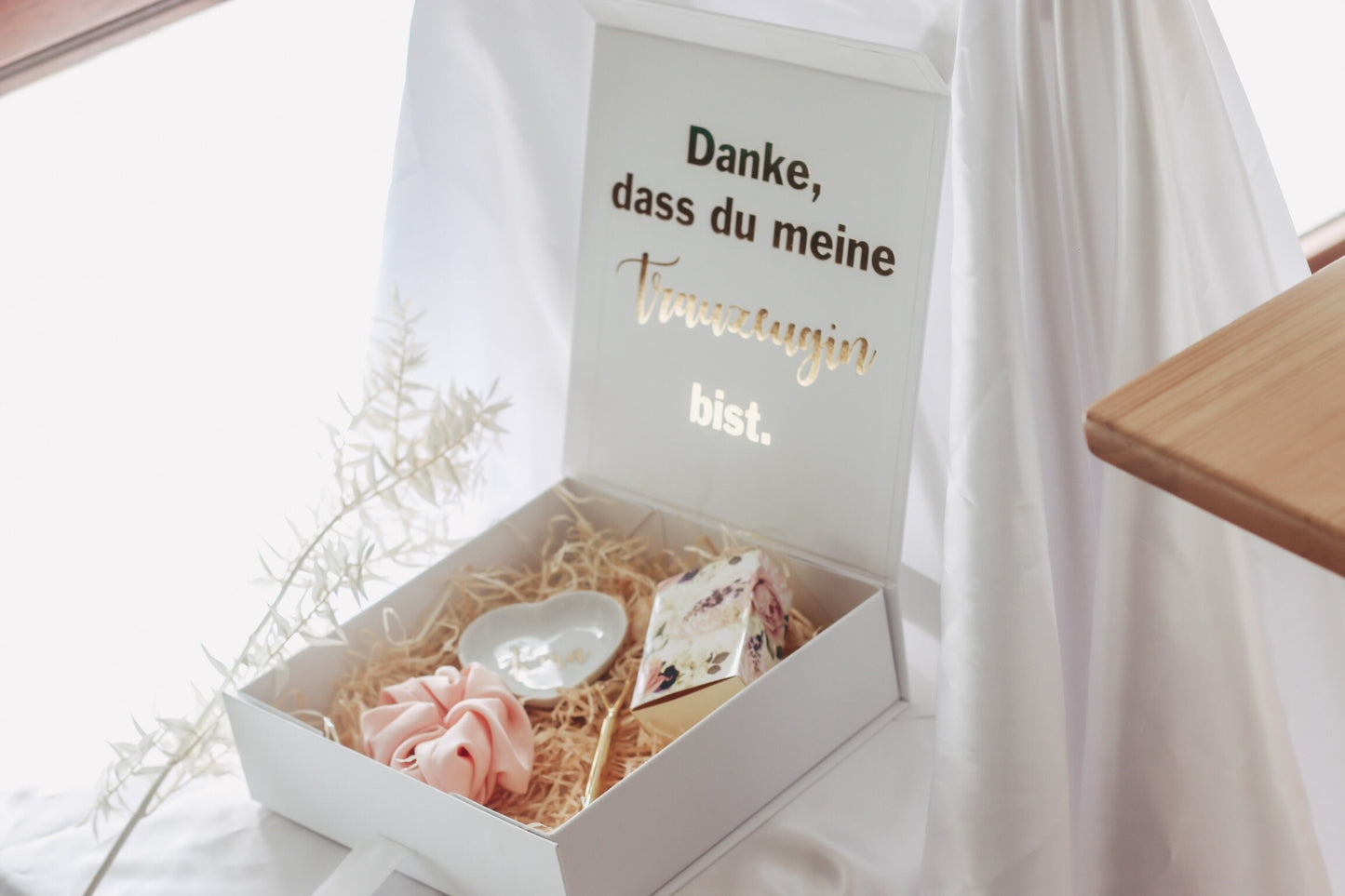 Geschenkbox "Danke, dass du meine Brautjungfer/Trauzeugin bist " personalisiert Team Bride Brautjungfer Trauzeugin Danke sagen