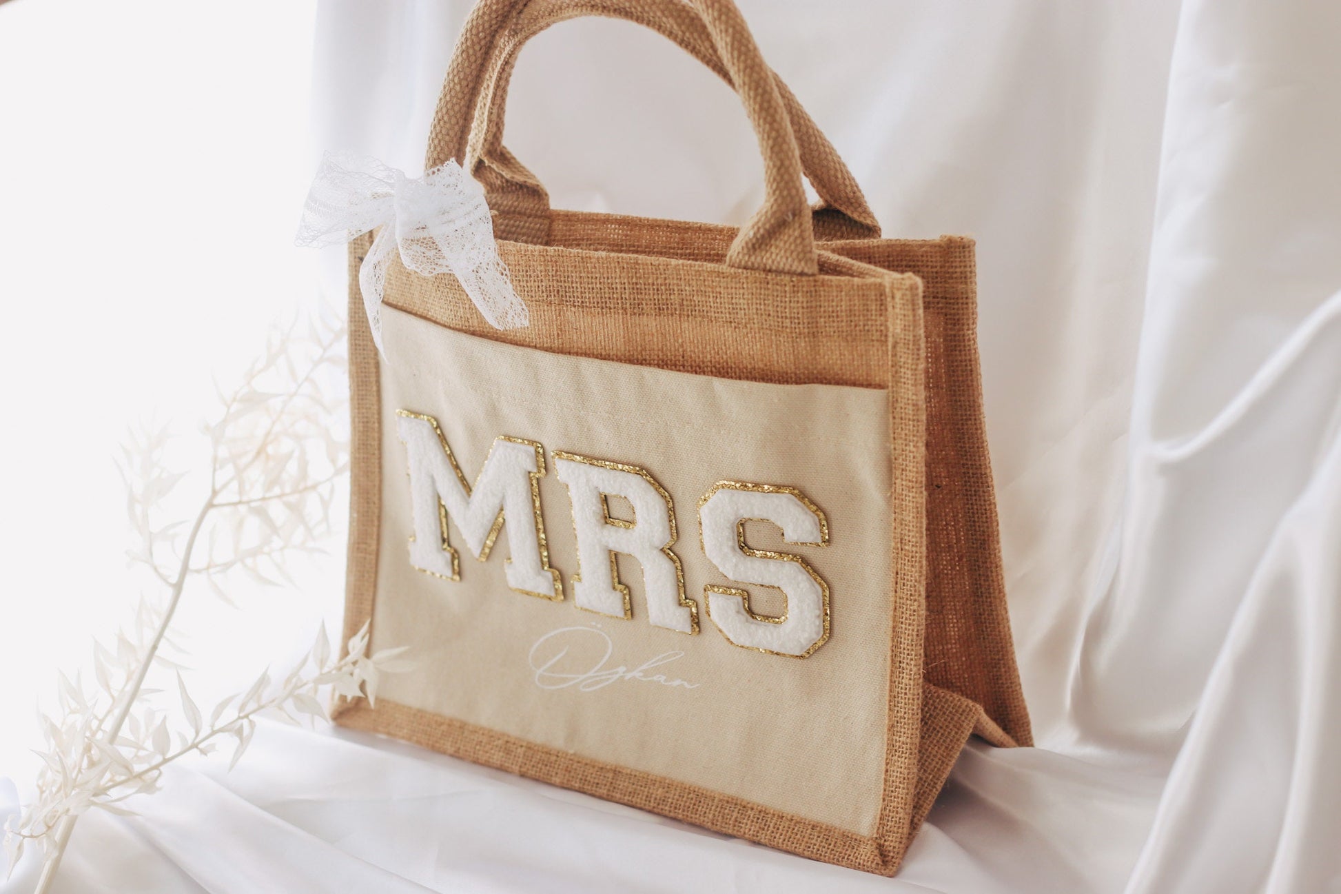 Brauttasche mal anders - "MRS" Glitzerpatches + aufgedruckter Nachname | Jutetasche | Braut Accessoires | Jutetasche | personalisiert