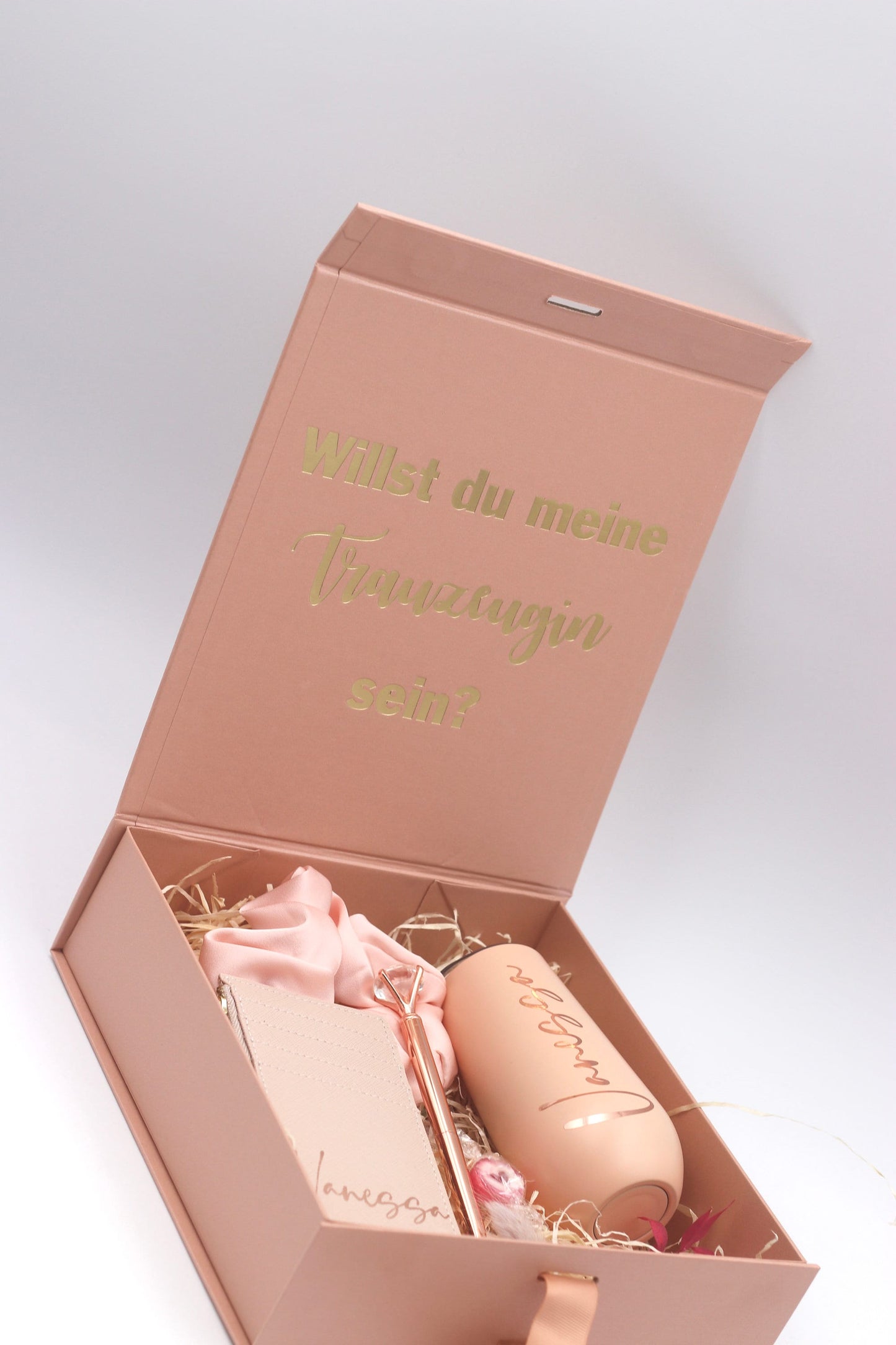 Geschenkbox "Willst du meine Trauzeugin/Brautjungfer sein" in rosa oder weiß