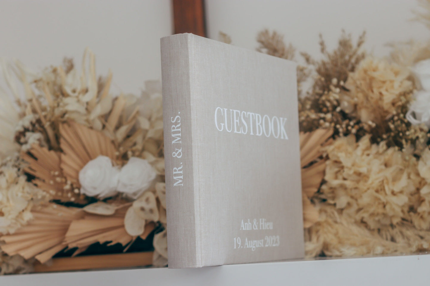 Hochzeit Gästebuch/Fotoalbum aus Leinen, "Mr&Mrs" Druck auf dem Buchrücken, minimalistisch, personalisiert mit Namen