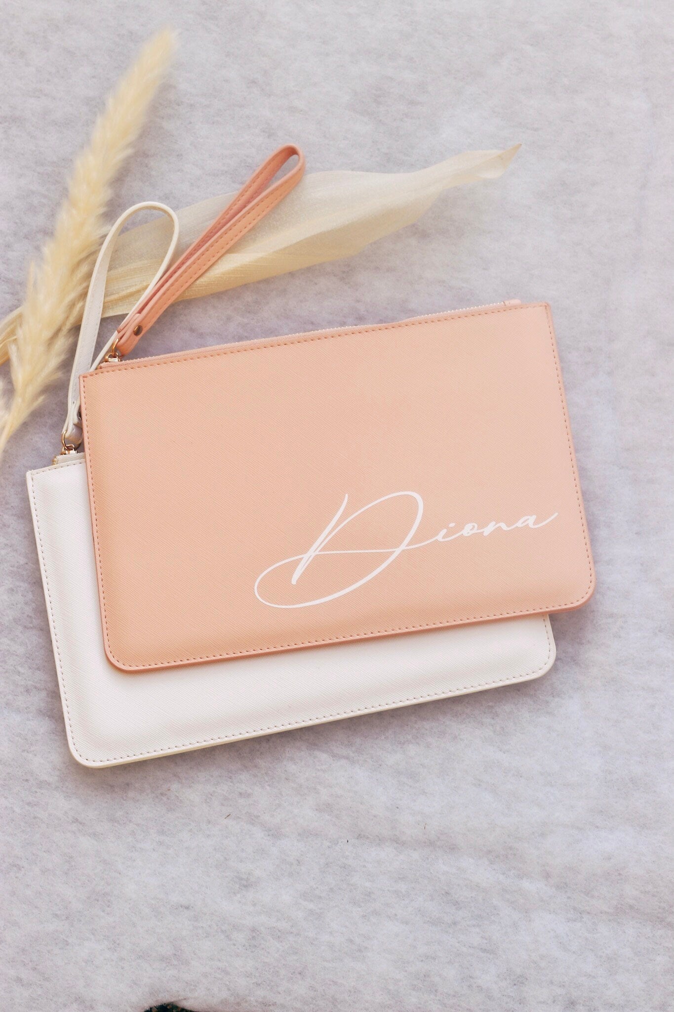 Personalisierte Clutch Trauzeugin Braut Brautjungfer - mit Namen - rosa weiß - Geschenk - Team Braut - JGA - Hochzeit