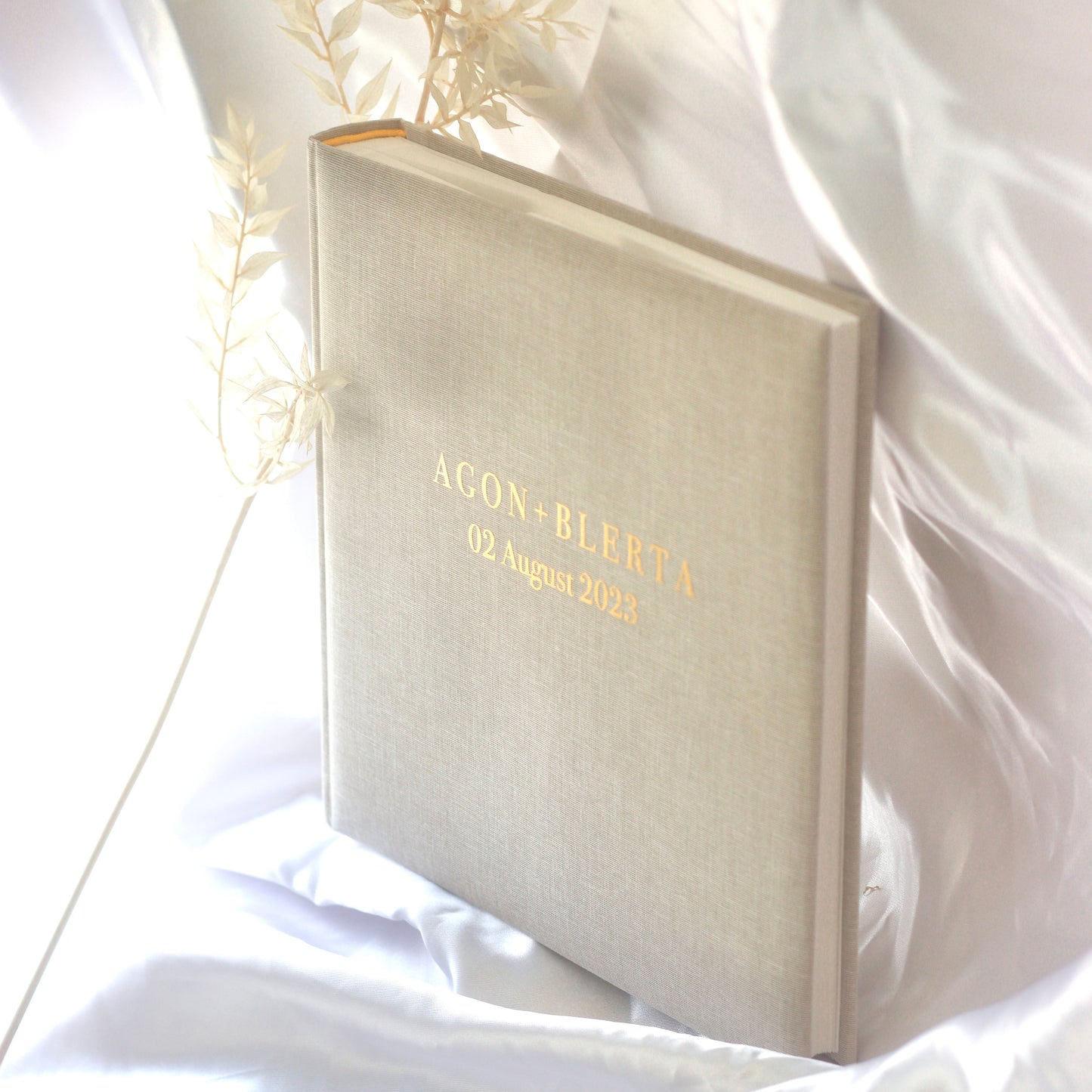 Hochzeit Gästebuch/Fotoalbum aus Leinen, minimalistisch, personalisiert mit Namen